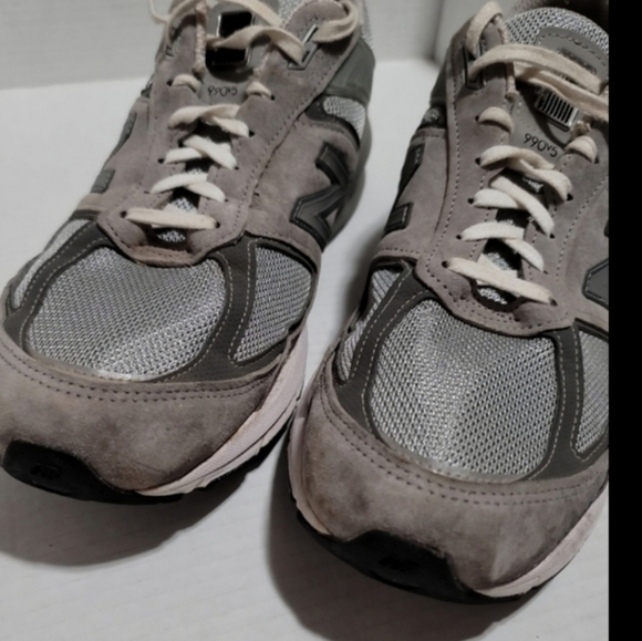 New Balance 990v5 Gray Athletic Sneakers Shoes 13 USA main image 7